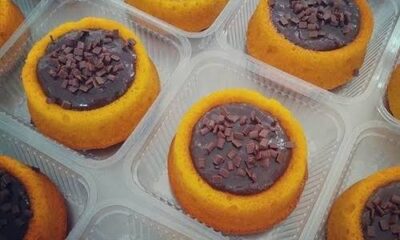 Mini Bolo de Cenoura com Chocolate